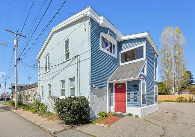 4th image of 33 Halsey St, Newport, RI 02840 | MLS# 1413594