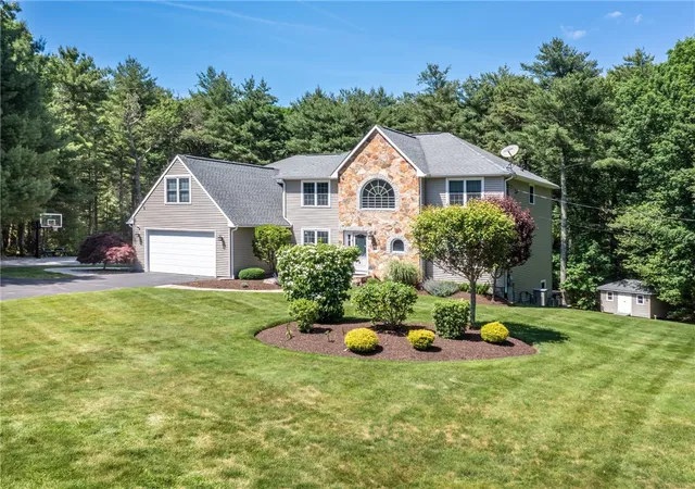 Photo 2 of Single family home for sale at 5 Weymouth Ln, Coventry, RI 02816 | MLS# 1413618 | Listing updated on 2026-08-03
