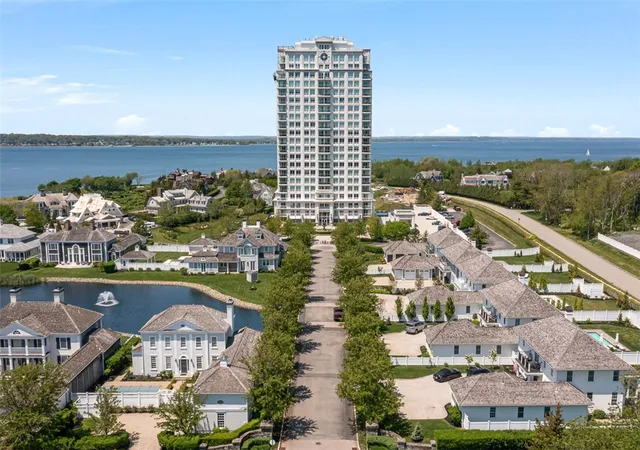 Homes for sale in Portsmouth, RI | 1 Tower Dr #1701, Portsmouth, RI 02871 | MLS# 1413497