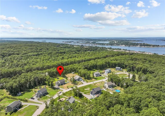 Homes for sale in Tiverton, RI | 78 Harbor Ridge Ln, Tiverton, RI 02878 | MLS# 1413579