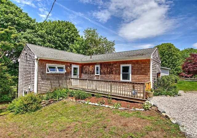 Homes for sale in Little Compton, RI | 33 West Main Rd, Little Compton, RI 02837 | MLS# 1413686