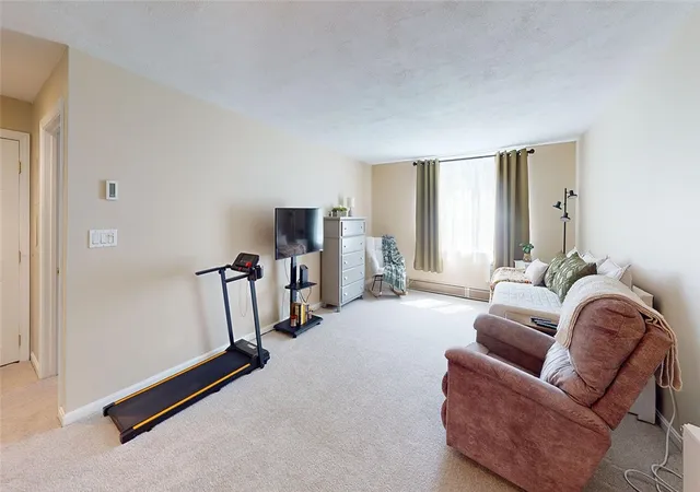 Homes for sale in North Providence, RI | 201 Woodlawn Ave #104, North Providence, RI 02904 | MLS# 1412795