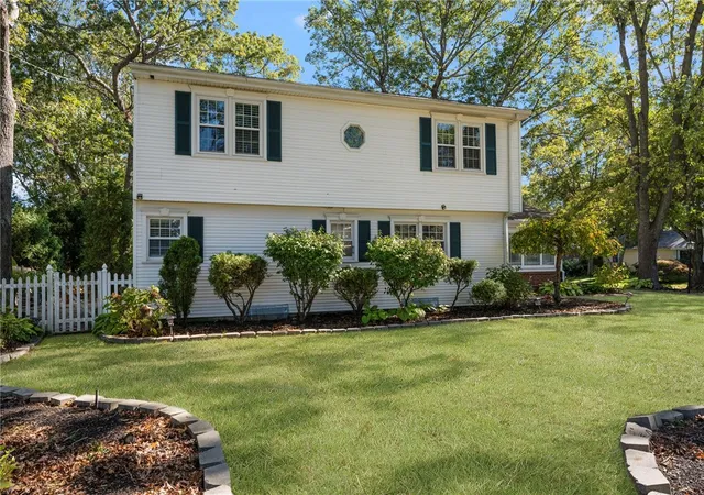 Homes for sale in East Greenwich, RI | 84 Hickory Dr, East Greenwich, RI 02818 | MLS# 1413587