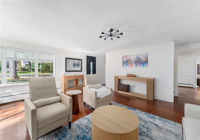 Homes for sale in East Greenwich, RI | 84 Hickory Dr, East Greenwich, RI 02818 | MLS# 1413587