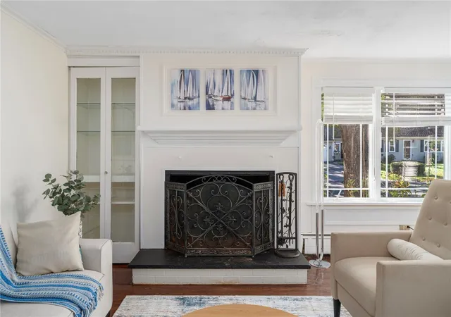 Homes for sale in East Greenwich, RI | 84 Hickory Dr, East Greenwich, RI 02818 | MLS# 1413587