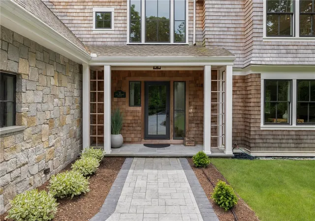 2nd image of 31 Wright Ln, Jamestown, RI 02835 | MLS# 1413772
