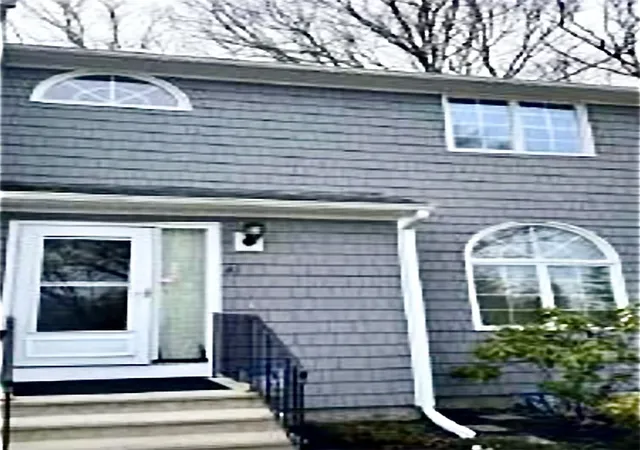 Homes for sale in Warwick, RI | 325 New London Ave #A1, Warwick, RI 02886 | MLS# 1413707