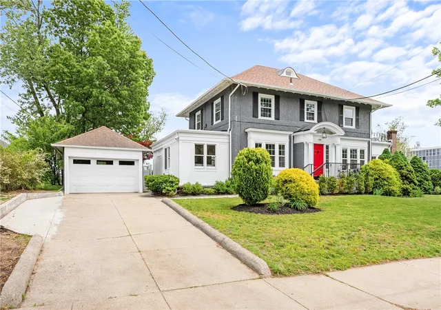 2nd image of 1144 Narragansett Blvd, Cranston, RI 02905 | MLS# 1413795