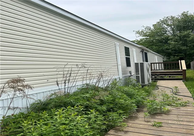 Homes for sale in Glocester, RI | 33 Hemlock Rd, Glocester, RI 02814 | MLS# 1413812