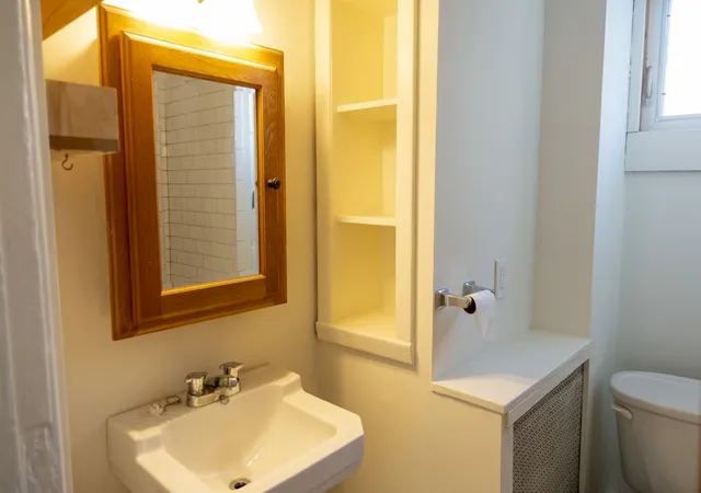46th image of 30 Royal St, Providence, RI 02906 | MLS# 1413778