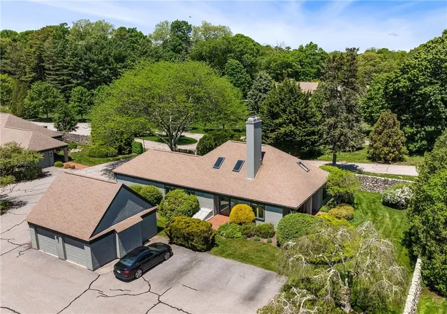 Homes for sale in South Kingstown, RI | 27 Shadow Farm Way Way, South Kingstown, RI 02879 | MLS# 1413596
