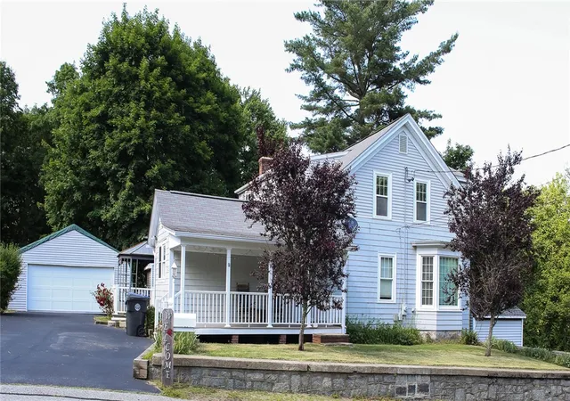 Homes for sale in West Warwick, RI | 39 Sunrise Ave, West Warwick, RI 02893 | MLS# 1413890