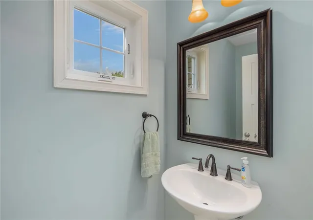 5th image of 290 Station St, Coventry, RI 02816 | MLS# 1413807