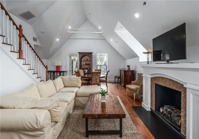 Homes for sale in Cranston, RI | 1000 Chapel View Blvd #312, Cranston, RI 02920 | MLS# 1413897