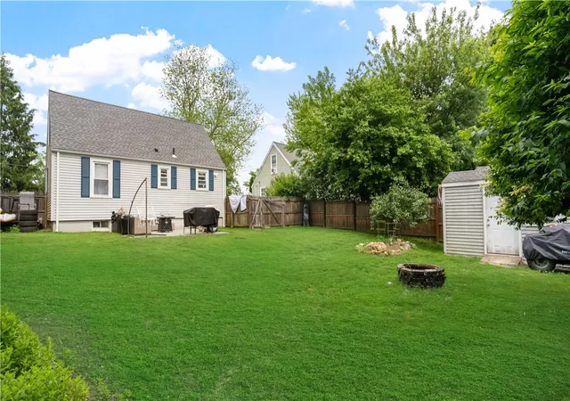 27th image of 162 Thatcher St, East Providence, RI 02916 | MLS# 1413585