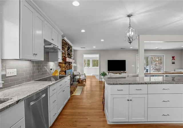 Homes for sale in Cumberland, RI | 42 Georgiana Dr, Cumberland, RI 02864 | MLS# 1413842