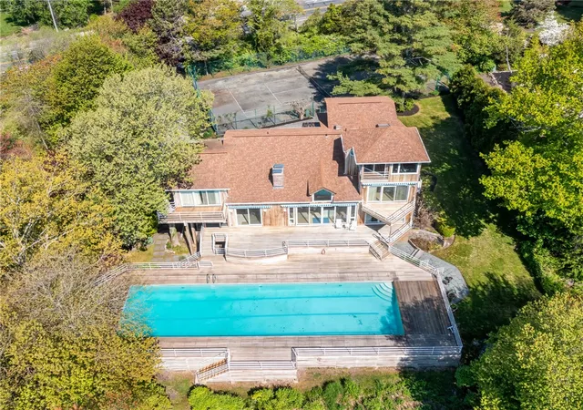 Photo 3 of Single family home for sale at 275 Boston Neck Rd, Narragansett, RI 02882 | MLS# 1413904 | Listing updated on 2026-10-06