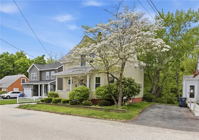 2nd image of 27 Hemlock Ave, Cranston, RI 02910 | MLS# 1413920