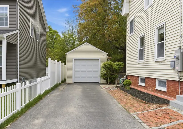 4th image of 27 Hemlock Ave, Cranston, RI 02910 | MLS# 1413920