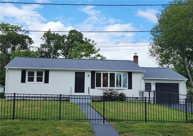 Homes for sale in West Warwick, RI | 11 Wood St, West Warwick, RI 02893 | MLS# 1413915