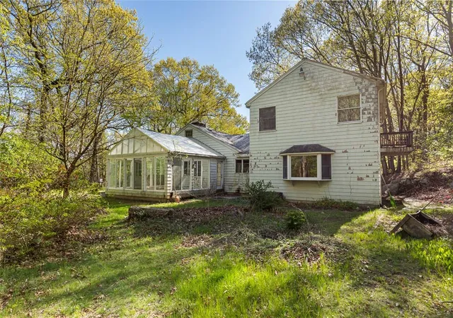 Homes for sale in Lincoln, RI | 101 Cobble Hill Rd, Lincoln, RI 02865 | MLS# 1413940