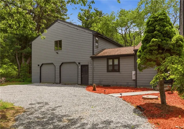 Photo 2 of Single family home for sale at 5 Buoy St, Jamestown, RI 02835 | MLS# 1413885 | Listing updated on 2026-08-31