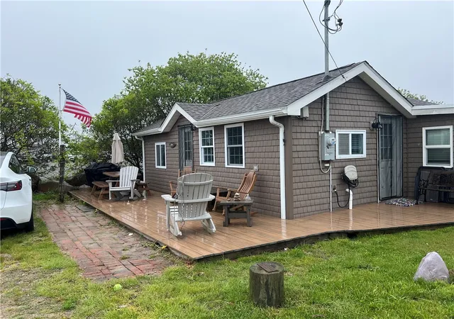 2nd image of 271 Great Island Rd, Narragansett, RI 02882 | MLS# 1413645