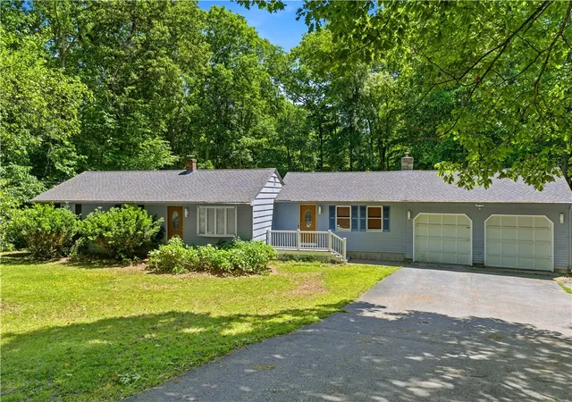 Homes for sale in North Scituate, RI | 584 Hartford Pike, North Scituate, RI 02857 | MLS# 1414002