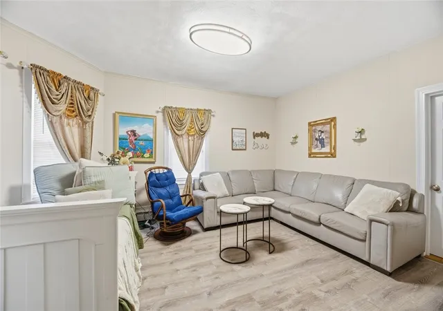 5th image of 175 Montgomery Ave, Providence, RI 02905 | MLS# 1414003