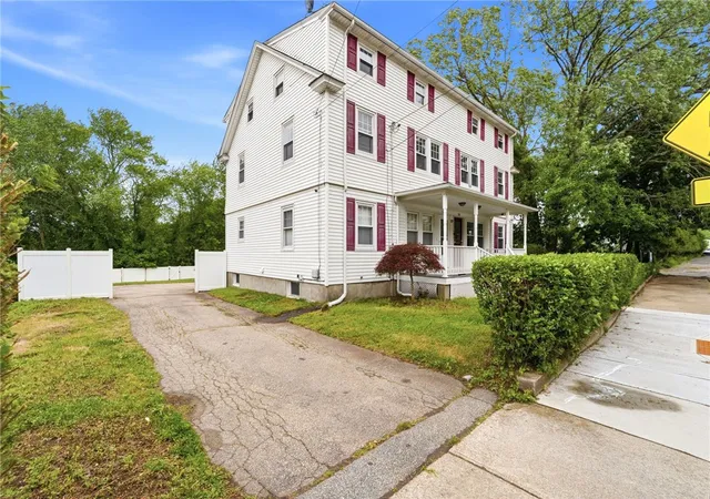 Homes for sale in West Warwick, RI | 745 Providence St, West Warwick, RI 02893 | MLS# 1413957