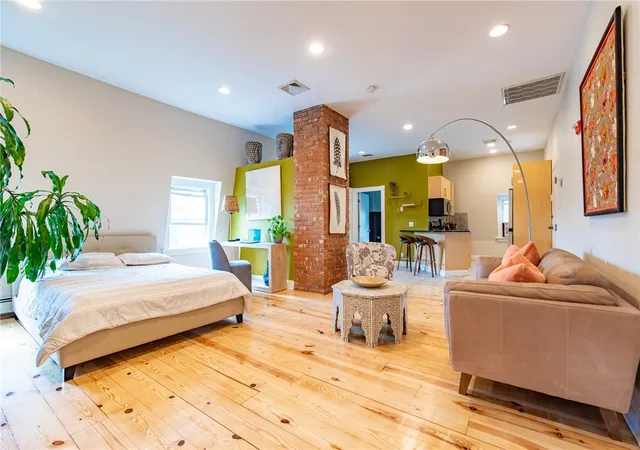 Homes for sale in Providence, RI | 1403 Westminster St #E, Providence, RI 02909 | MLS# 1414024