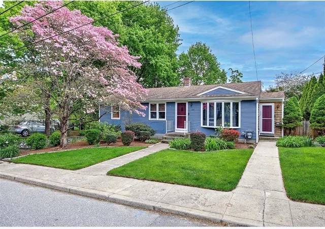 Homes for sale in Barrington, RI | 135 Foote St, Barrington, RI 02806 | MLS# 1414025