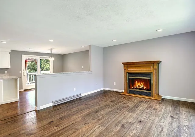 Homes for sale in Barrington, RI | 135 Foote St, Barrington, RI 02806 | MLS# 1414025