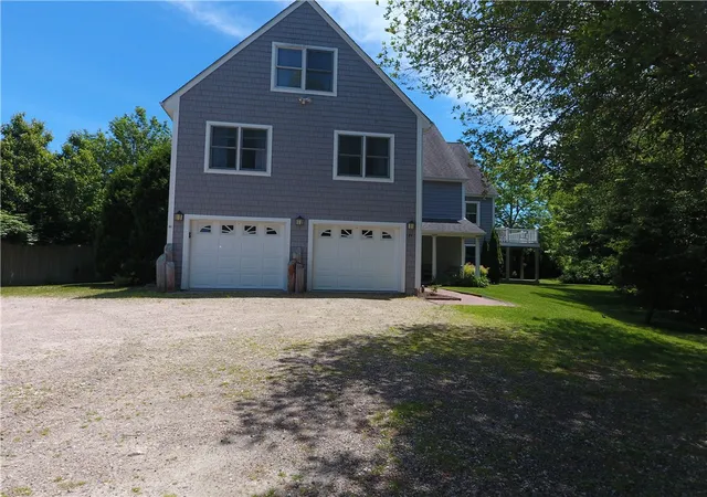 Homes for sale in Narragansett, RI | 51 Glendale Rd Rd, Narragansett, RI 02882 | MLS# 1414065