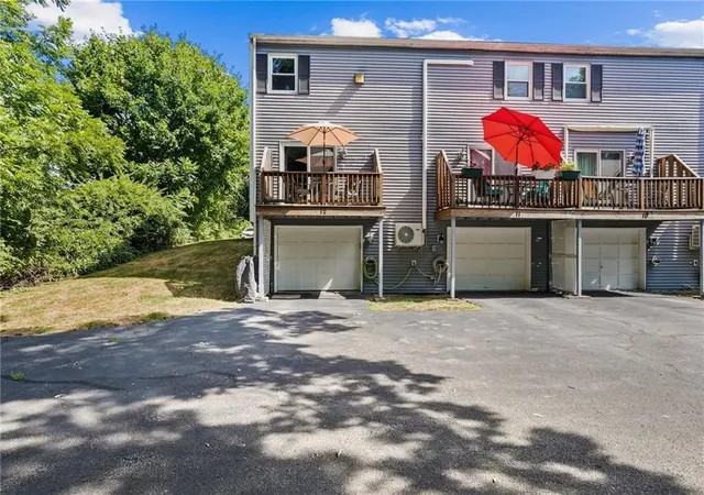 Homes for sale in Tiverton, RI | 21 Sterling Dr #12, Tiverton, RI 02878 | MLS# 1413700
