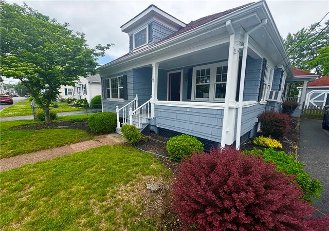 Homes for sale in Pawtucket, RI | 153 Chandler Ave, Pawtucket, RI 02860 | MLS# 1412070