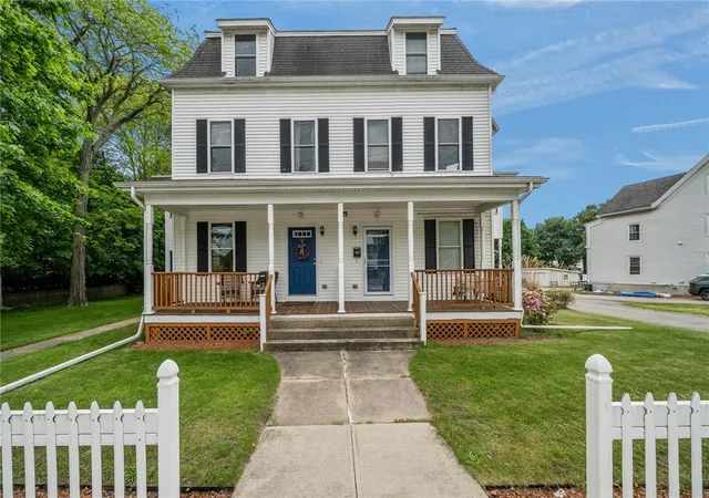 Homes for sale in Westerly, RI | 145 High St #C, Westerly, RI 02891 | MLS# 1414072