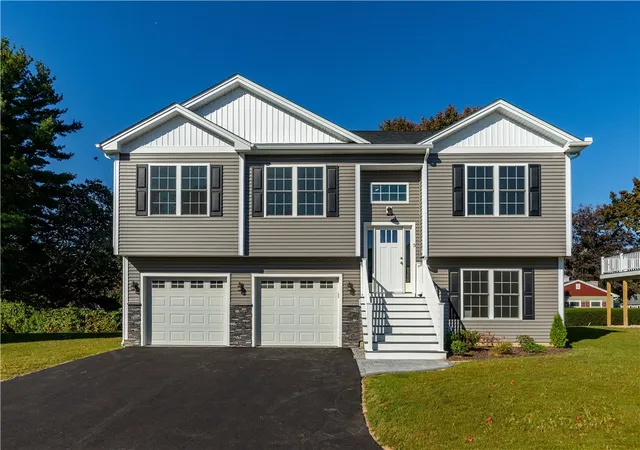 Homes for sale in West Warwick, RI | 2 June Ct, West Warwick, RI 02816 | MLS# 1414116