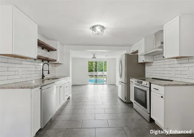 Photo 4 of Single family home for sale at 24 Seymour St, Warren, RI 02885 | MLS# 1414075 | Listing updated on 2026-08-22