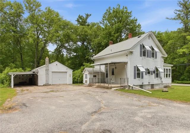 Homes for sale in Burrillville, RI | 250 Spring Lake Rd, Burrillville, RI 02826 | MLS# 1412315