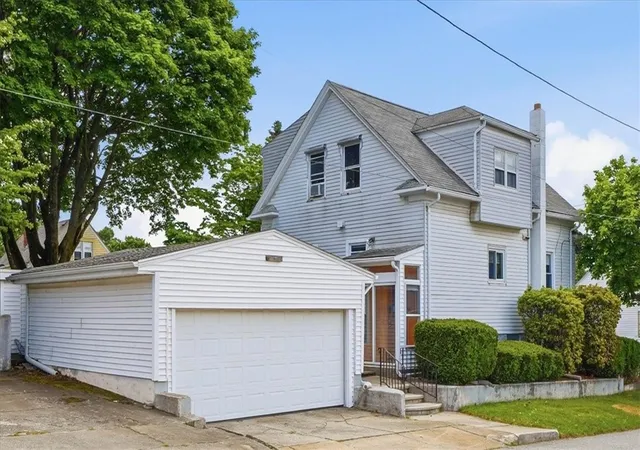 Photo 3 of Single family home for sale at 123 Oxford St, Cranston, RI 02920 | MLS# 1414182 | Listing updated on 2026-07-19