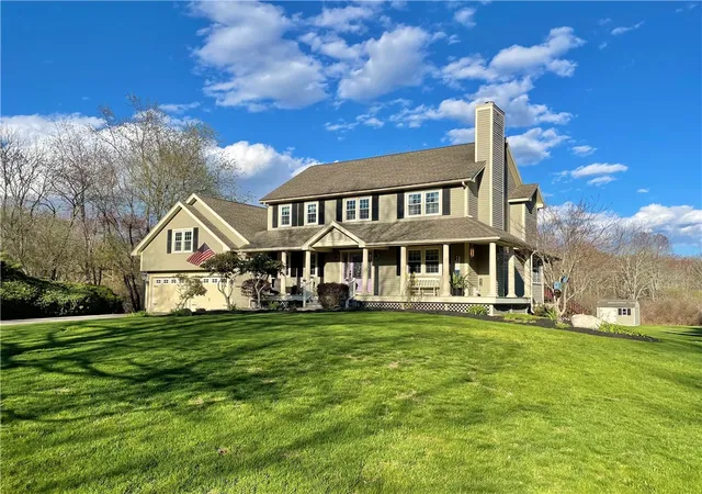 2nd image of 5 Victoria Ln, Rehoboth, MA 02769 | MLS# 1405154