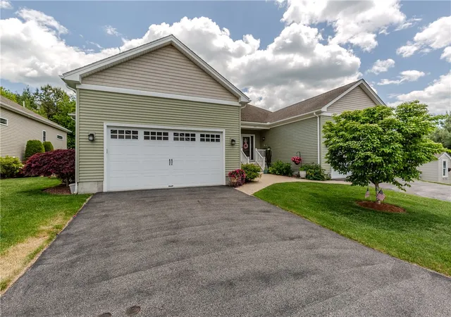 Homes for sale in North Kingstown, RI | 160 Allegra Ln, North Kingstown, RI 02852 | MLS# 1414194