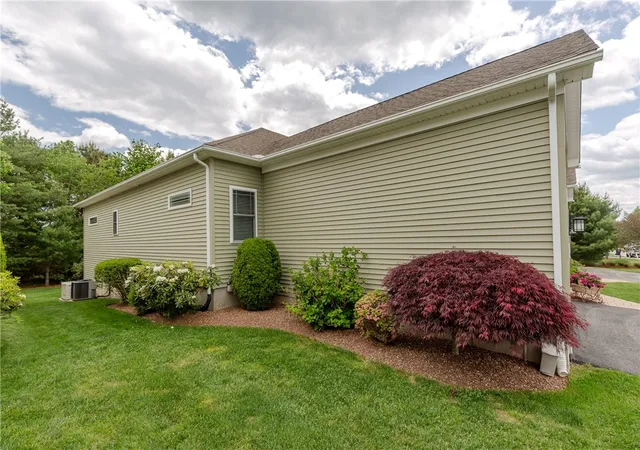 Homes for sale in North Kingstown, RI | 160 Allegra Ln, North Kingstown, RI 02852 | MLS# 1414194