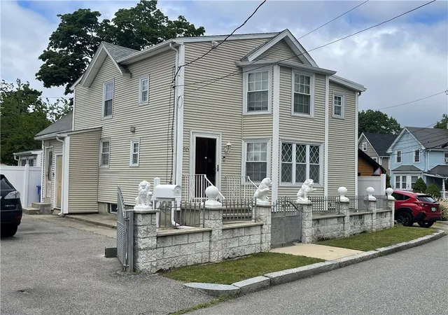 Homes for sale in East Providence, RI | 50 Washington Ave, East Providence, RI 02915 | MLS# 1414223