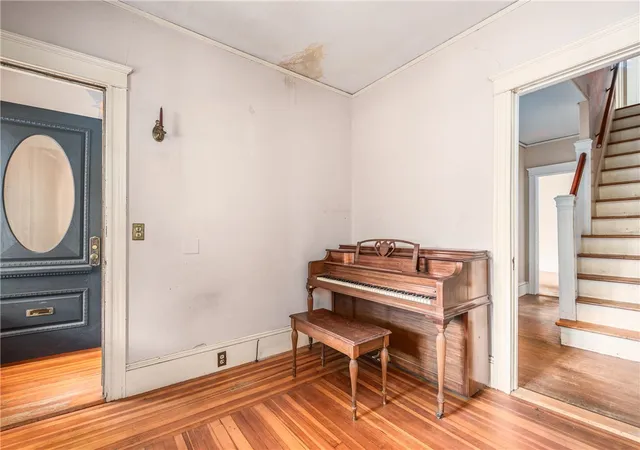 4th image of 78 Grotto Ave, Providence, RI 02906 | MLS# 1414011
