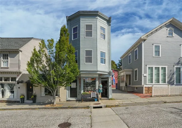 Photo 2 of Single family home for sale at 26 Franklin St, Newport, RI 02840 | MLS# 1414245 | Listing updated on 2026-06-14