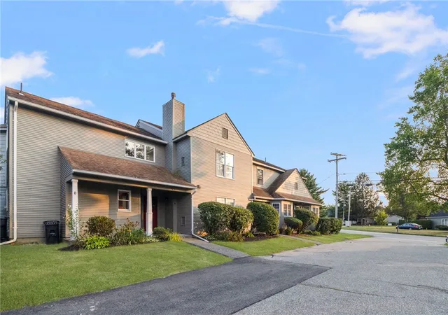 Homes for sale in North Providence, RI | 58 Needle Grove Pt #D, North Providence, RI 02904 | MLS# 1414255