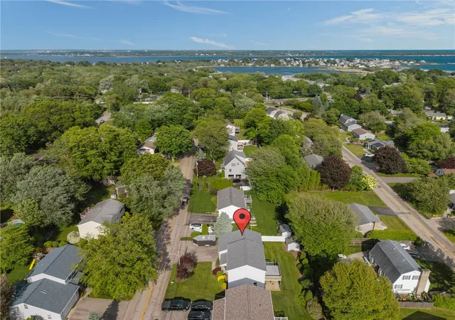 3rd image of 40 Conanicus Rd, Narragansett, RI 02882 | MLS# 1413709