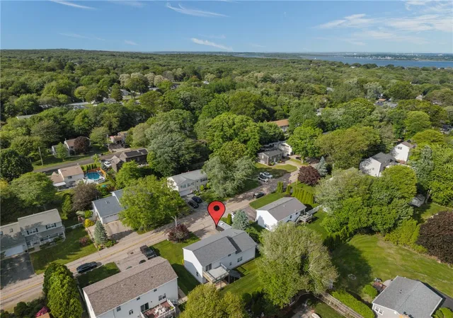 4th image of 40 Conanicus Rd, Narragansett, RI 02882 | MLS# 1413709